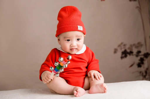 简阳宝宝睡觉头发出汗 简阳宝宝睡觉头发出汗